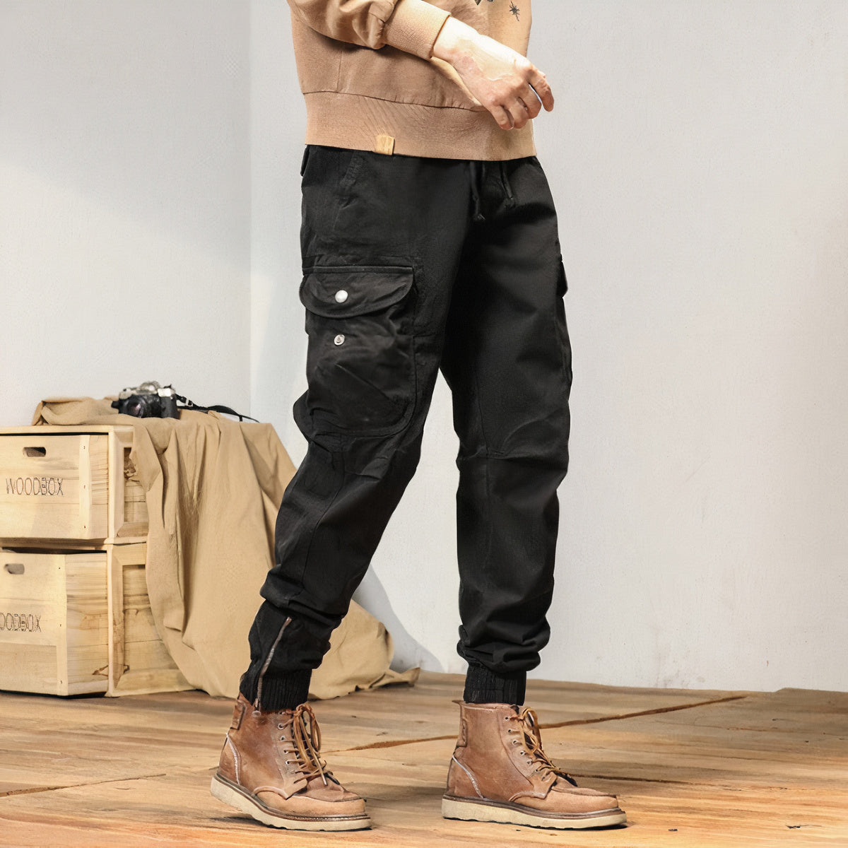 Fashionable cargo pants for men Ewald