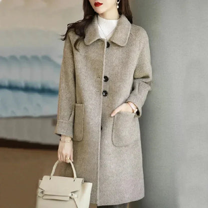 Elegant women's winter coat Hertha