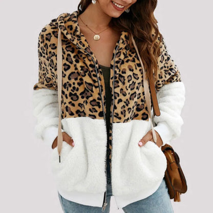 Flauschiger Hoodie mit Leopardenmotiv Mira