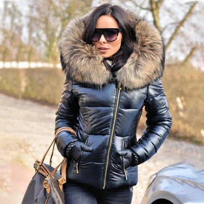 Stylische Winterjacke mit Fellkapuze Rana