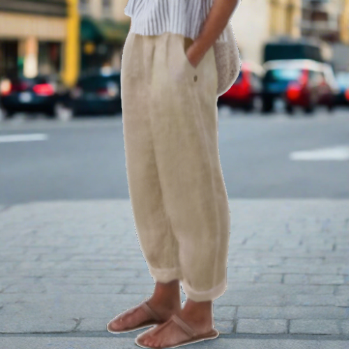 Comfortable linen trousers with practical side pockets –Mia